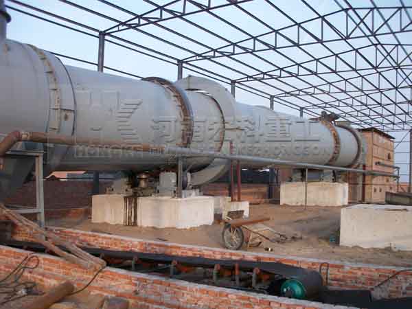 伊朗客戶現(xiàn)場考察陶?；剞D(zhuǎn)窯生產(chǎn)線