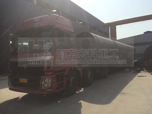 發(fā)往江蘇徐州的陶粒回轉窯發(fā)貨現(xiàn)場實拍